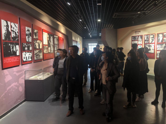 http://xuegong.hubei-university.com/__local/8/0A/8D/4CFD2D247D01771B862FEA596C5_2882C6EE_E099B.png